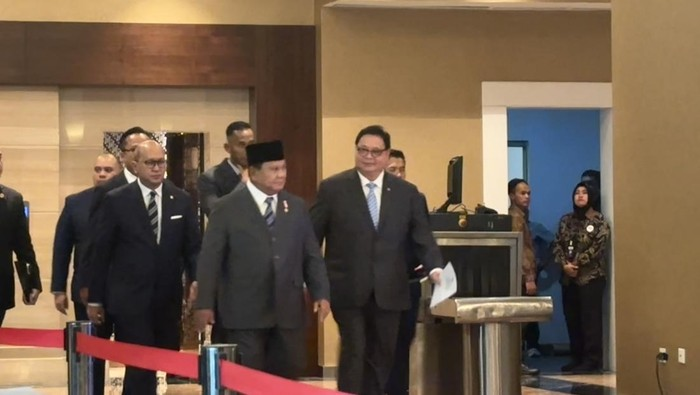 Prabowo Hadiri Indonesia Economic Outlook 2026, Bahas Proyeksi Ekonomi Nasional